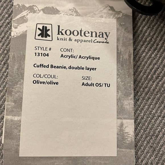 Brand new toque - Picture 2 of 3